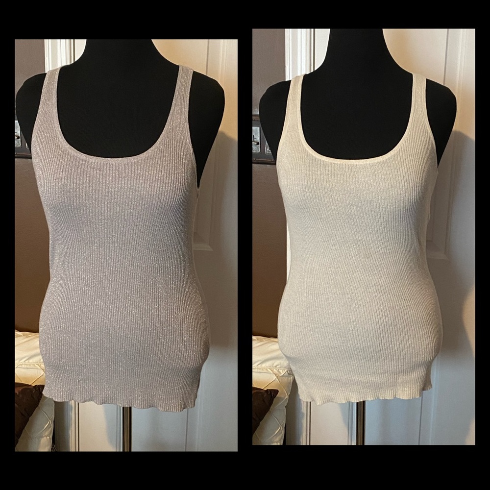 2 Tanks. Gray/tan